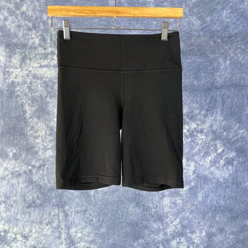 Athleta Black Elation 8" Shorts Sz S Bike Gym Athletic